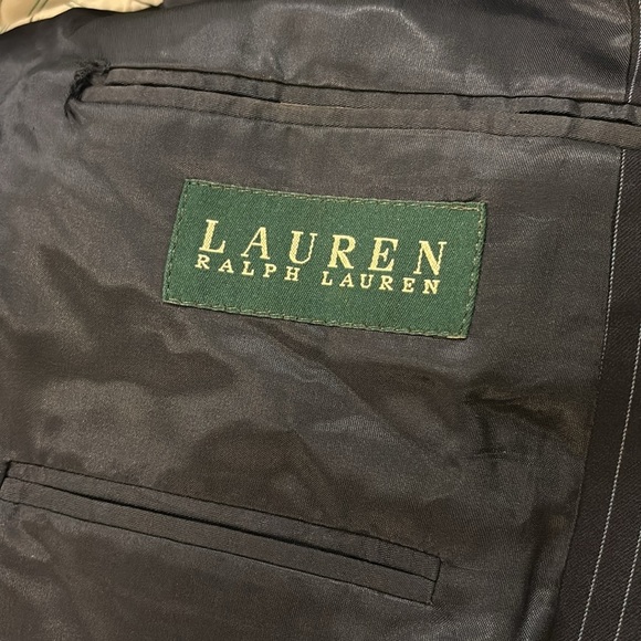 Mens Lauren Ralph Lauren navy pinstripe wool blazer, size 42R, EUC - Picture 6 of 6